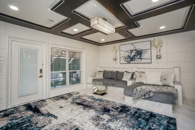 $4,000 | 5711 Sugar Hill Drive, Unit 29, Houston, TX 77057