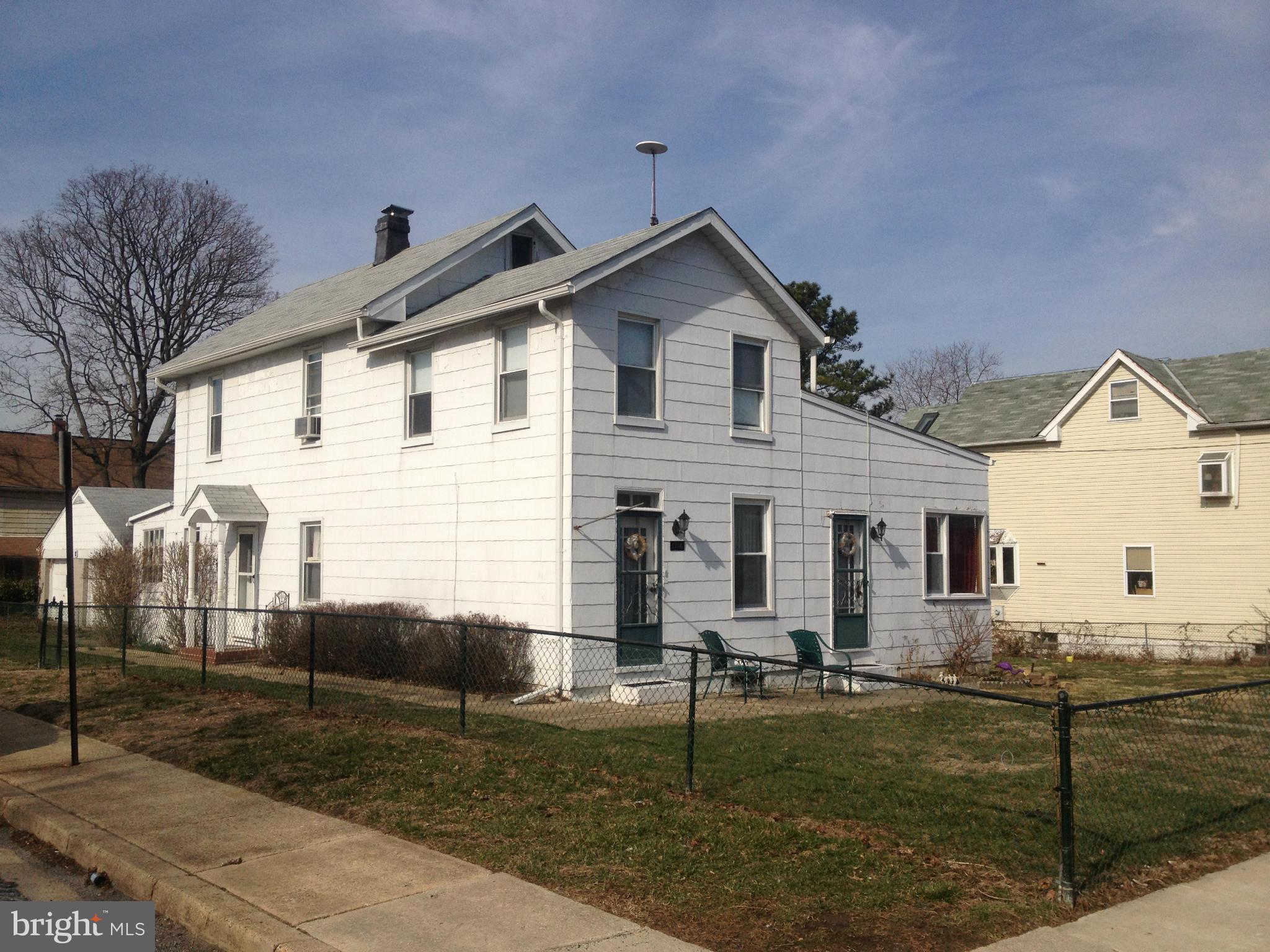 1118 Haverhill Road Baltimore, MD 21229 - Photo 1 of 19 Exterior (Front)