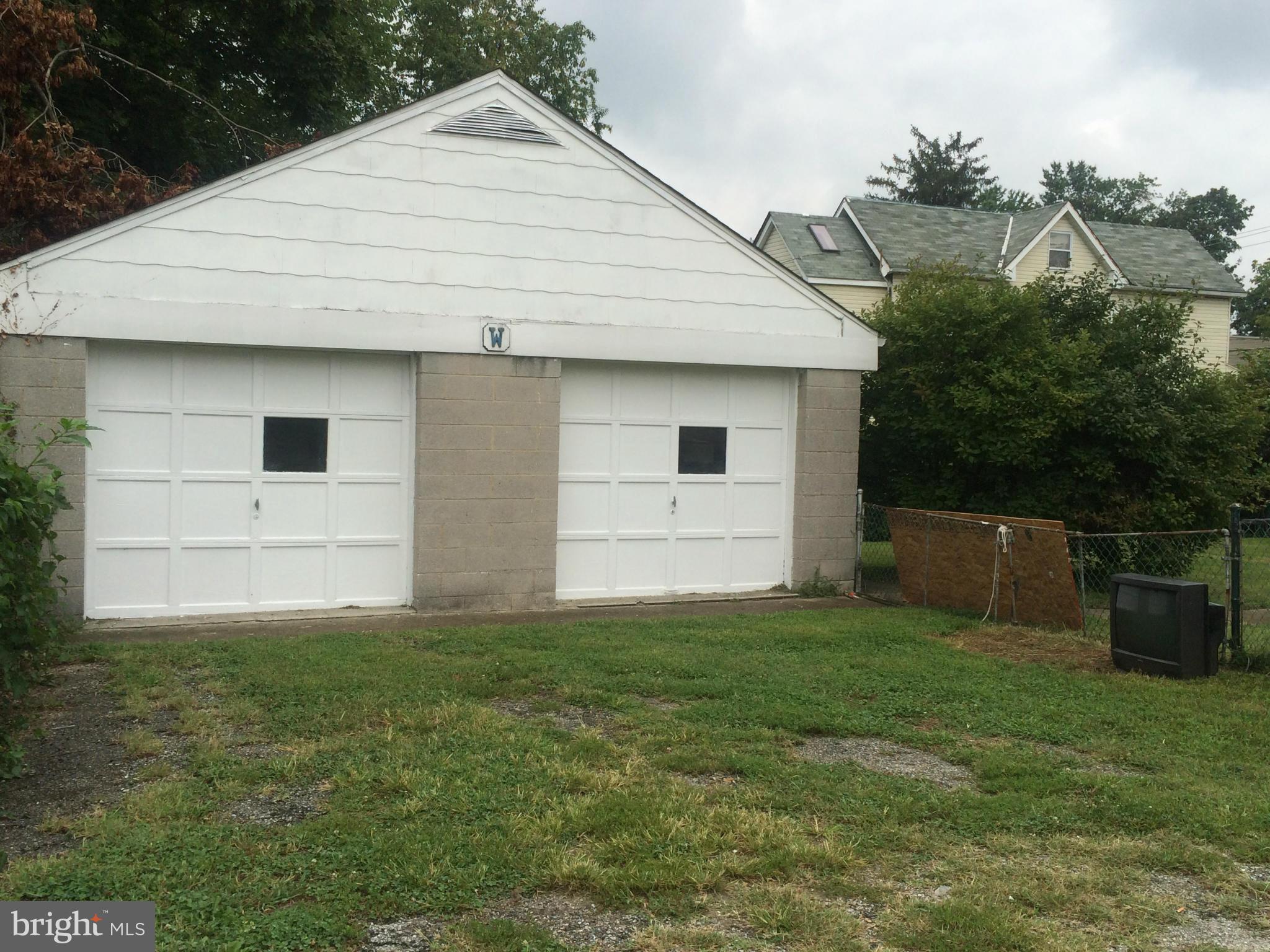1118 Haverhill Road Baltimore, MD 21229 - Photo 3 of 19 Detached Oversized 2 Car Masonry Garage w/Attic