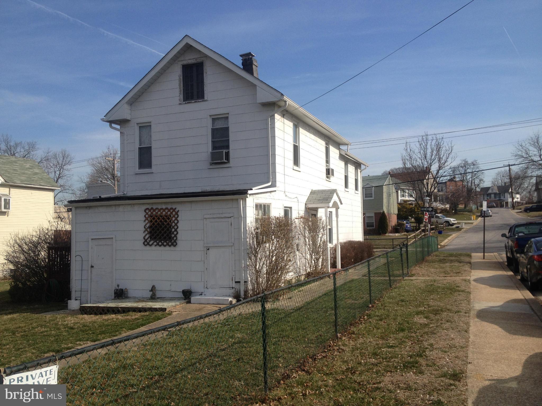 1118 Haverhill Road Baltimore, MD 21229 - Photo 4 of 19 Exterior (Rear)