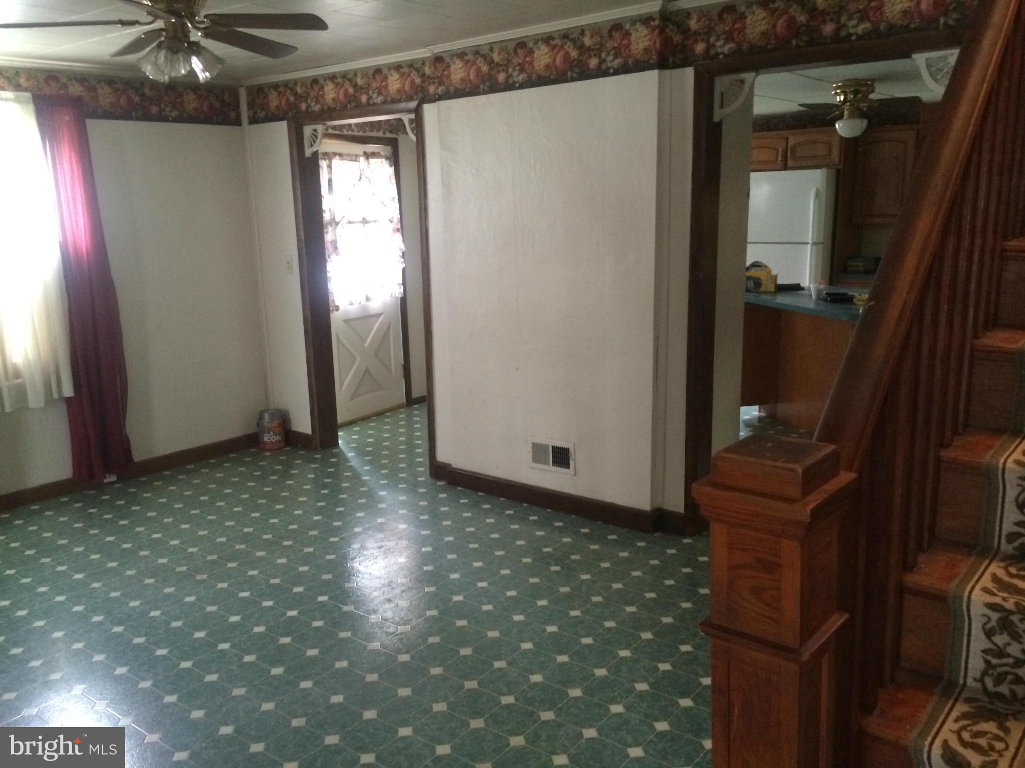 1118 Haverhill Road Baltimore, MD 21229 - Photo 8 of 19 Dining Room