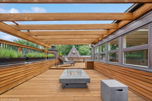 $5,099,000 | 1442 West Berteau Avenue, Chicago, IL 60613