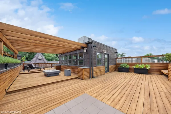 $5,099,000 | 1442 West Berteau Avenue, Chicago, IL 60613