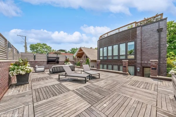 $5,099,000 | 1442 West Berteau Avenue, Chicago, IL 60613