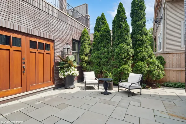 $5,099,000 | 1442 West Berteau Avenue, Chicago, IL 60613