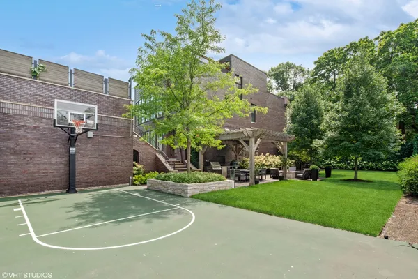 $5,099,000 | 1442 West Berteau Avenue, Chicago, IL 60613