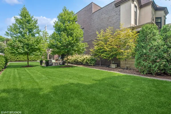$5,099,000 | 1442 West Berteau Avenue, Chicago, IL 60613