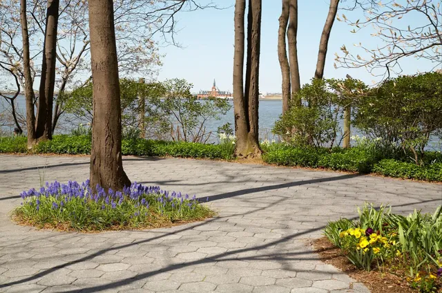 $4,695 | 2 South End Avenue, Unit 8S | Battery Park City