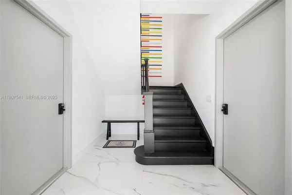 $2,550 | 403 Southwest 12th Avenue, Unit 4, Miami, FL 33130