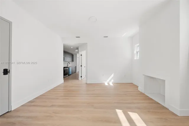 $2,650 | 403 Southwest 12th Avenue, Unit 4, Miami, FL 33130