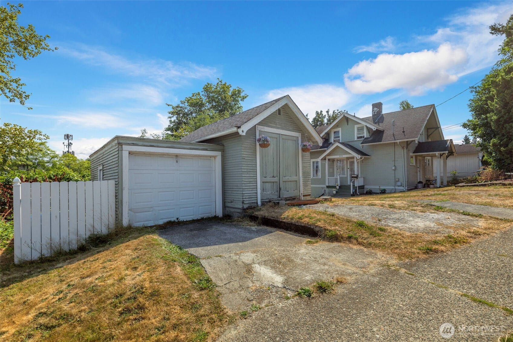 3836 Letitia Avenue South Seattle, WA 98118 - Photo 5 of 31 Gallery Image 5