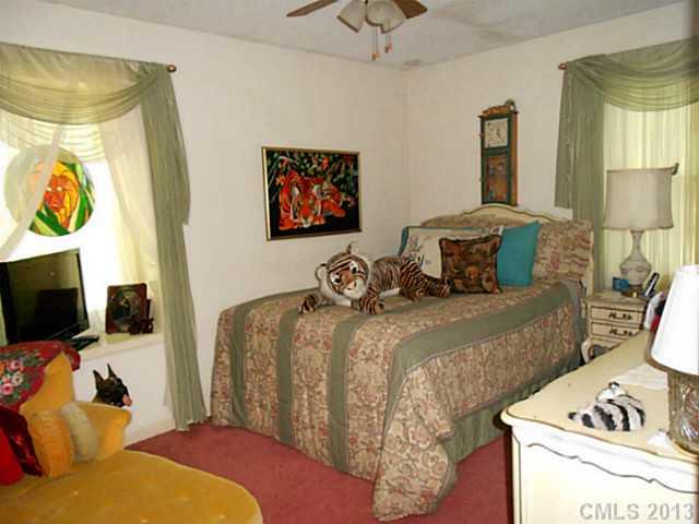 5612 Faulconbridge Road Charlotte, NC 28227 - Photo 12 of 15 Gallery Image 12