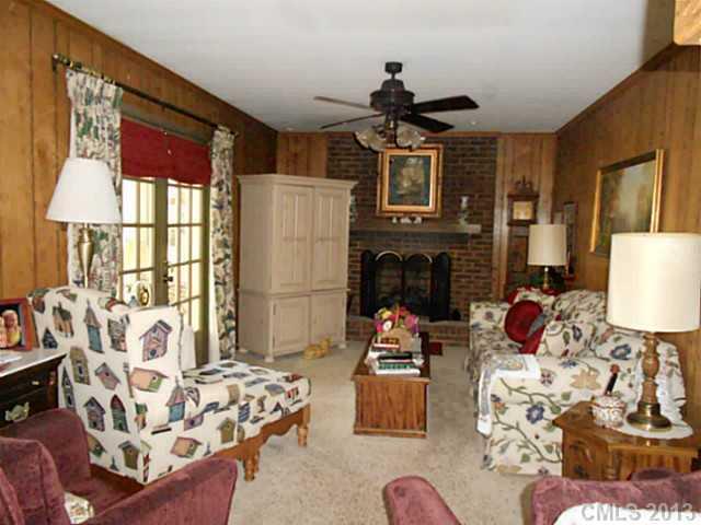 5612 Faulconbridge Road Charlotte, NC 28227 - Photo 6 of 15 Gallery Image 6