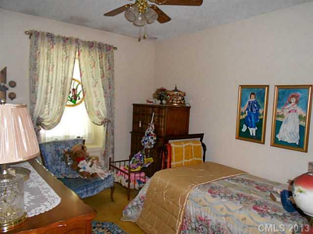 5612 Faulconbridge Road Charlotte, NC 28227 - Photo 10 of 15 Gallery Image 10