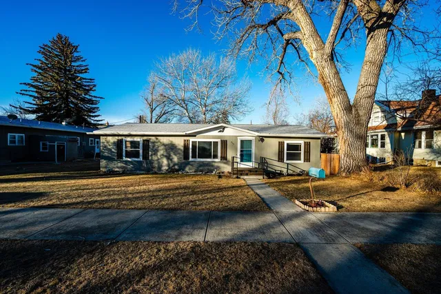 $299,900 | 256 High Street, Buffalo, WY 82834