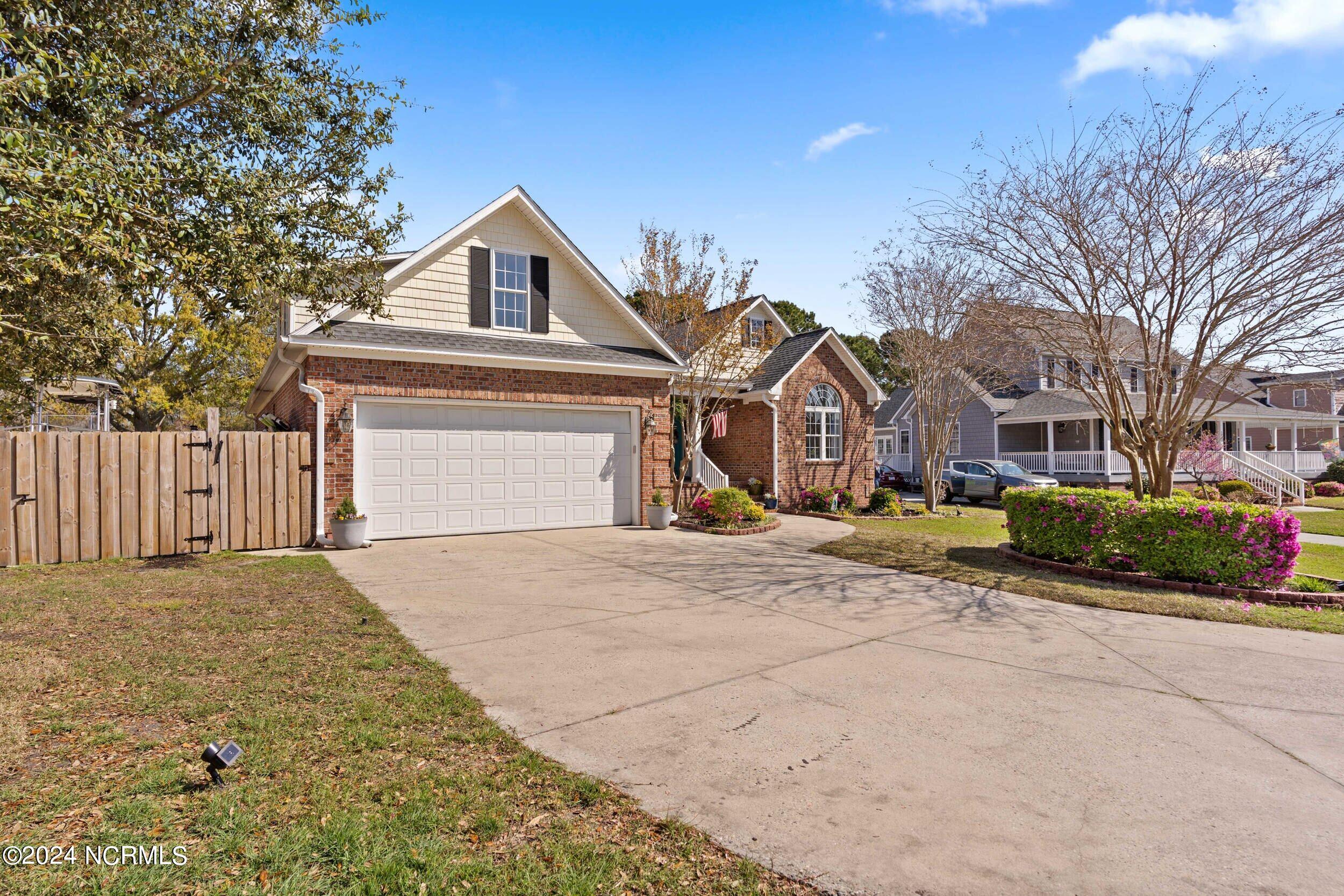 1503 Sapphire Ridge Road Wilmington, NC 28409 - Photo 4 of 55 1503sapphreridgerd_00003