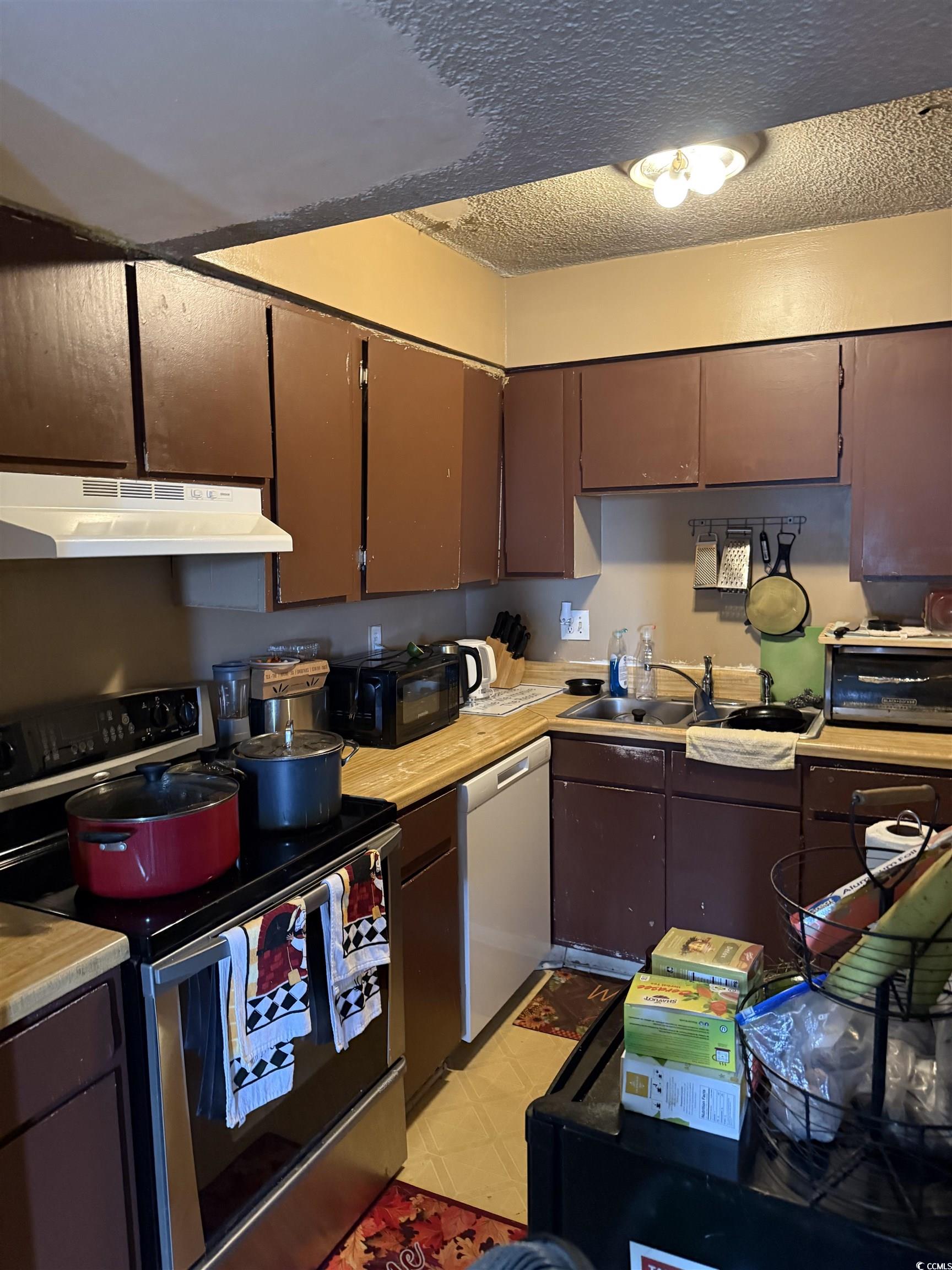 2005 Greens Boulevard, Unit B403 Myrtle Beach, SC 29577 - Photo 4 of 21