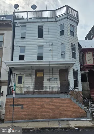 $24,995 | 142 East Lincoln Street, Shamokin, PA 17872