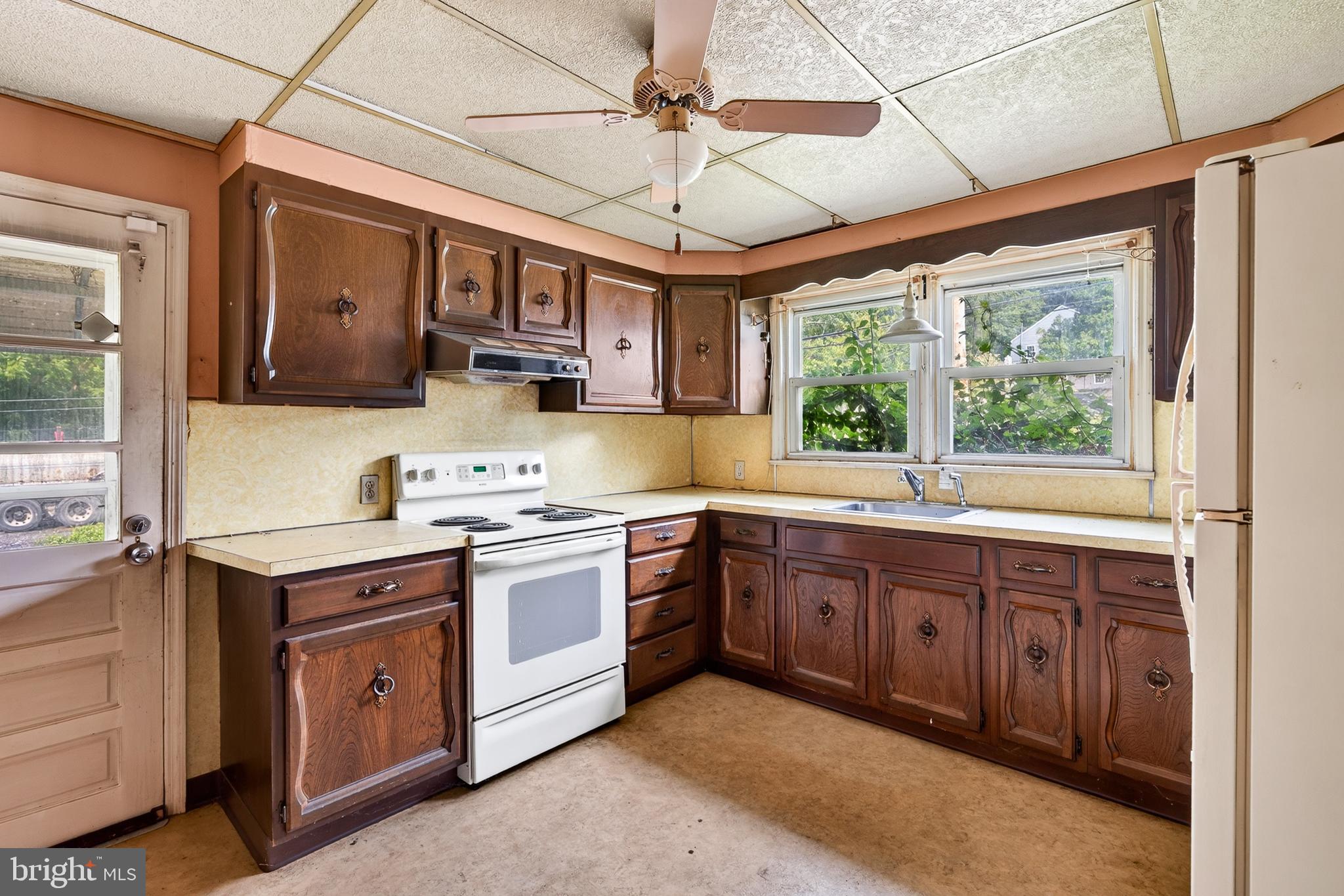 3700 Mount Road Aston, PA 19014 - Photo 5 of 30 Gallery Image 5