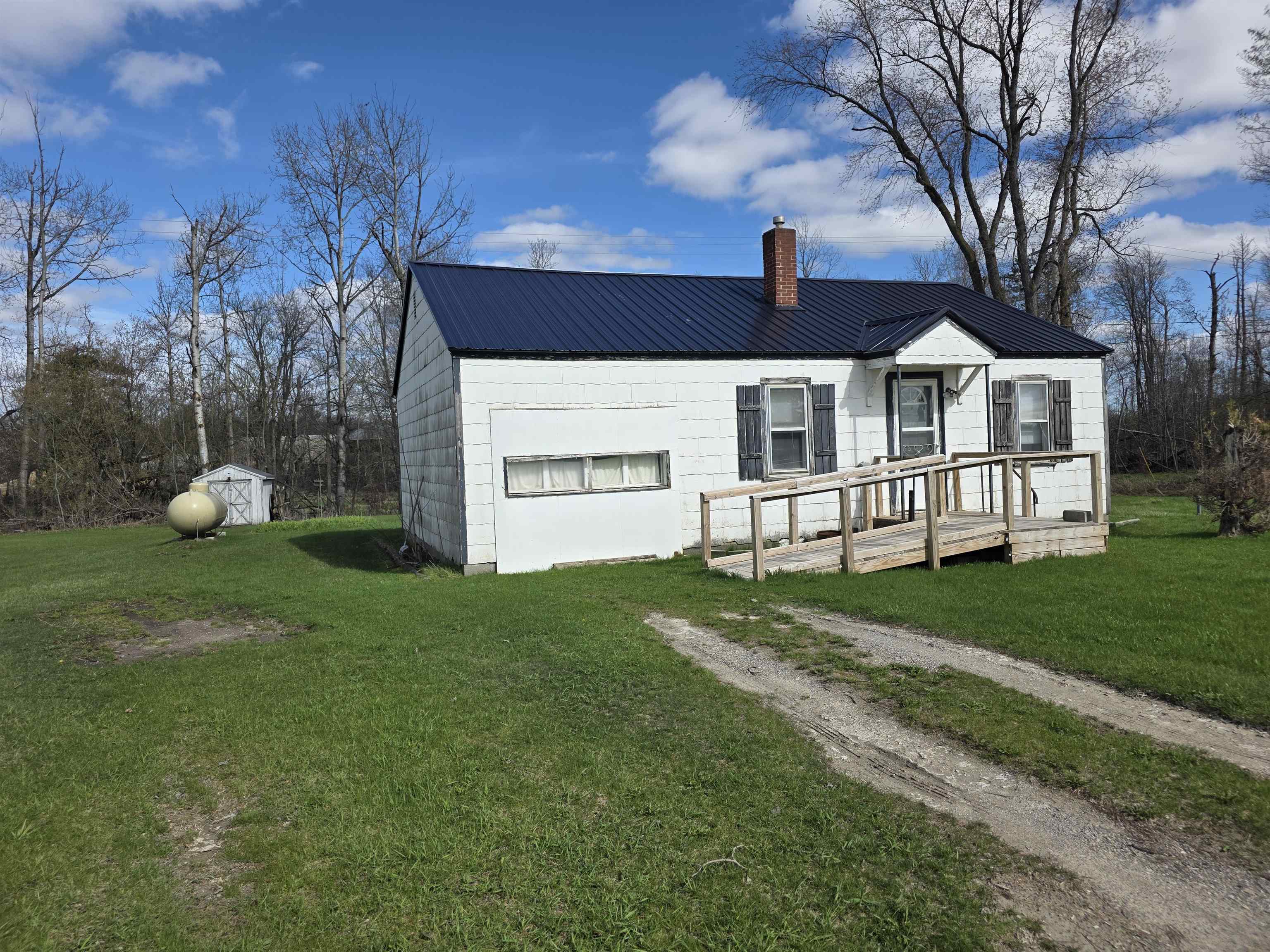 2324 Dobler Road Sterling, MI 48659 - Photo 10 of 17