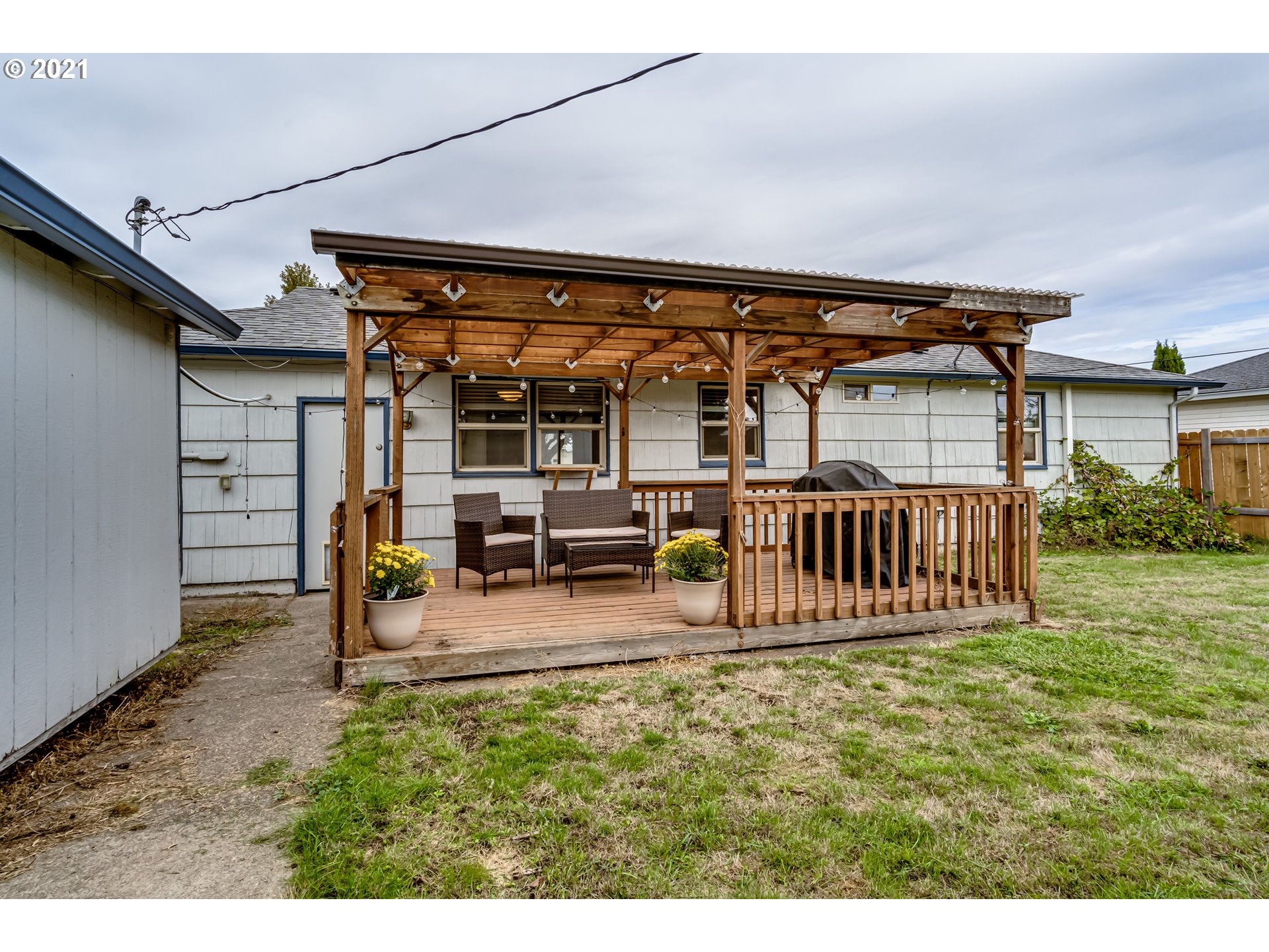 1279 Olympic Street Springfield, OR 97477 - Photo 22 of 31