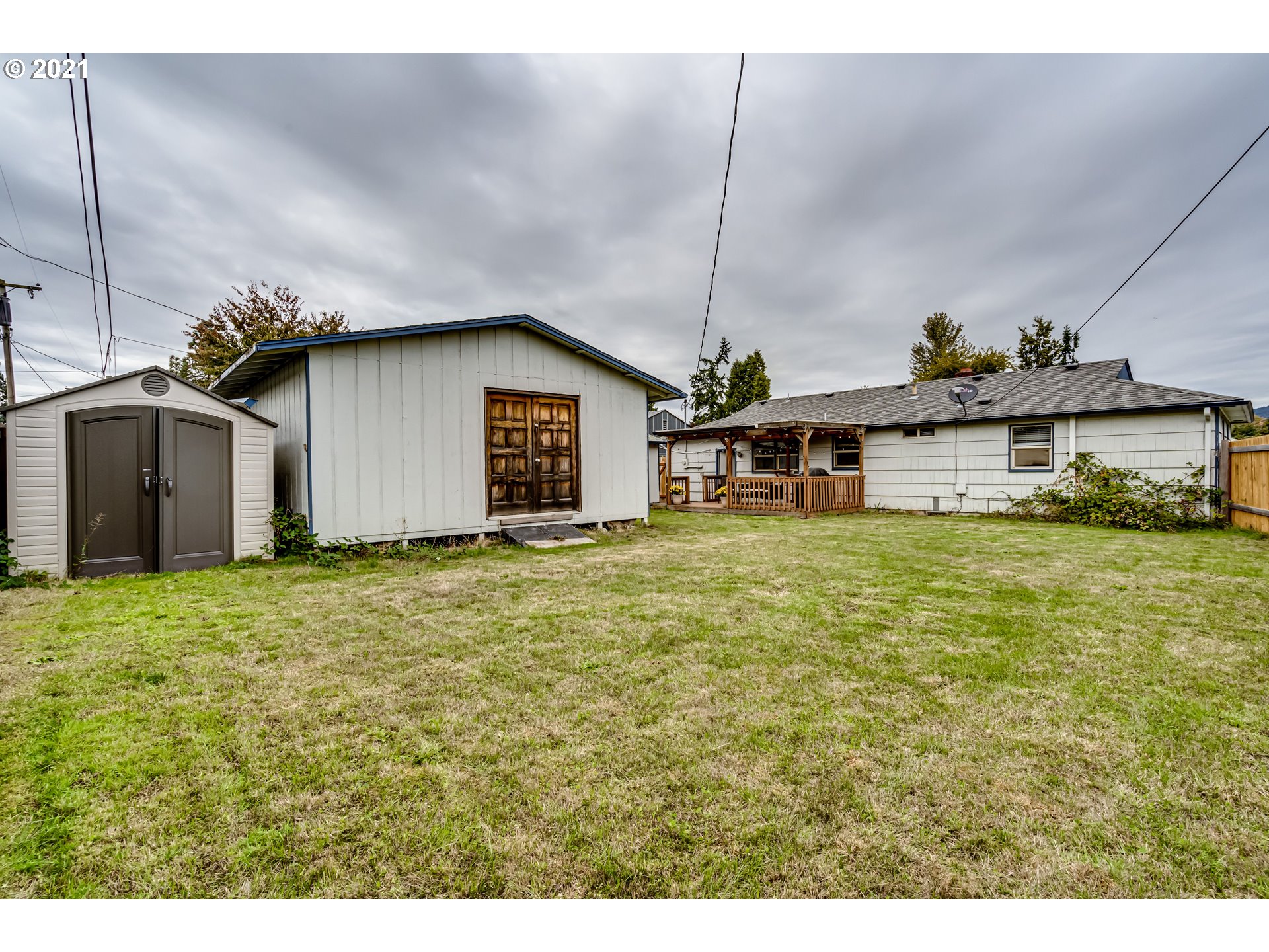 1279 Olympic Street Springfield, OR 97477 - Photo 25 of 31