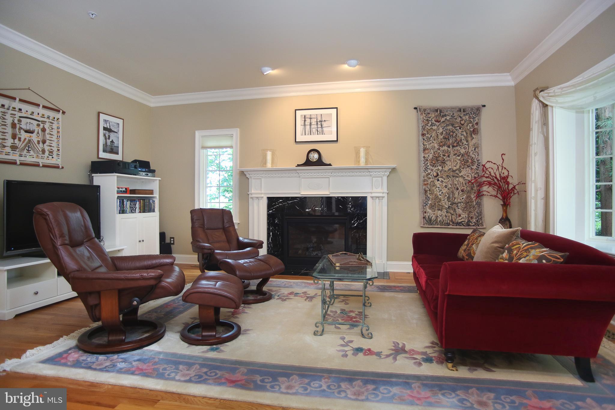 5686 Ridgeview Drive Doylestown, PA 18902 - Photo 12 of 53 Living Room