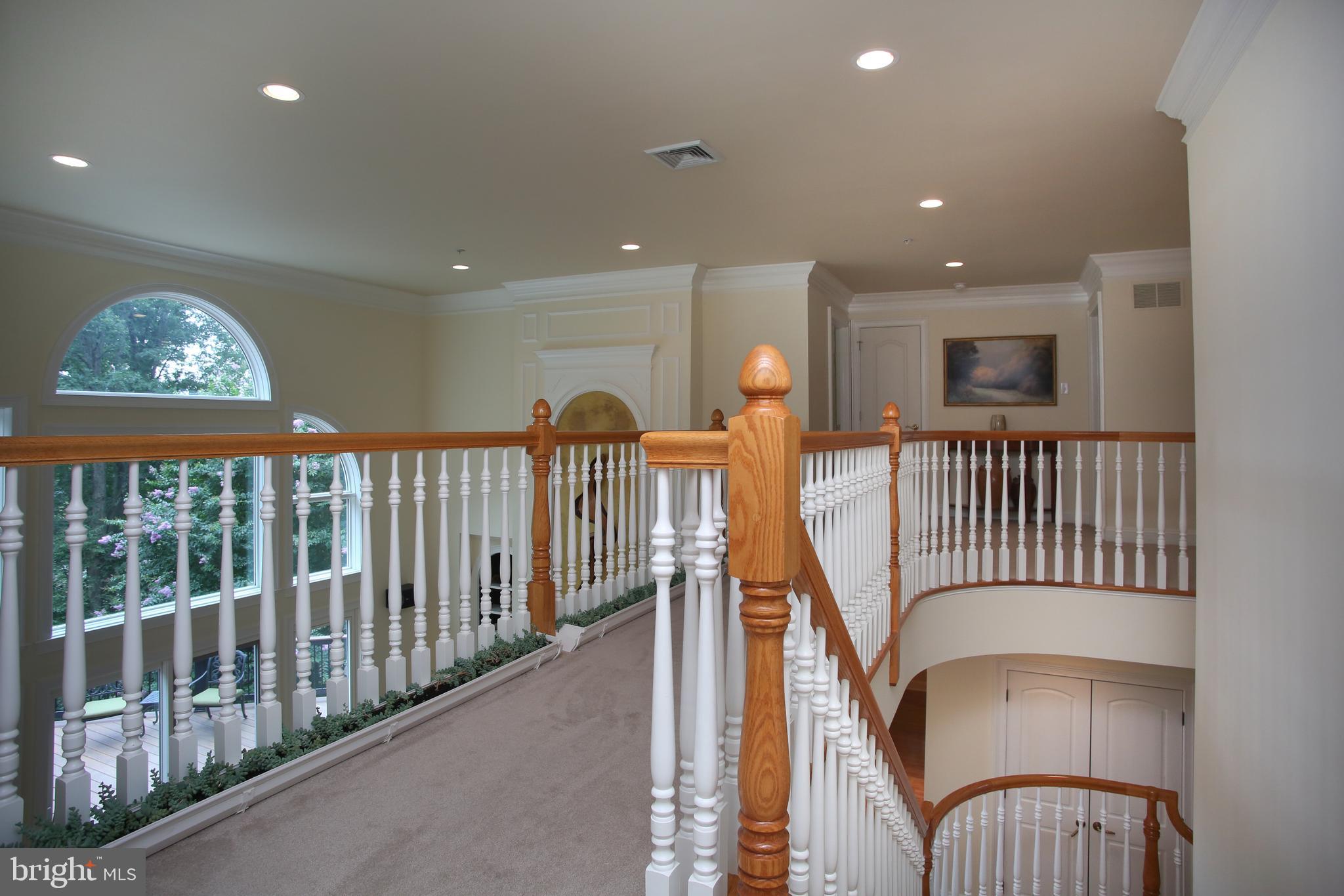 5686 Ridgeview Drive Doylestown, PA 18902 - Photo 20 of 53 Catwalk