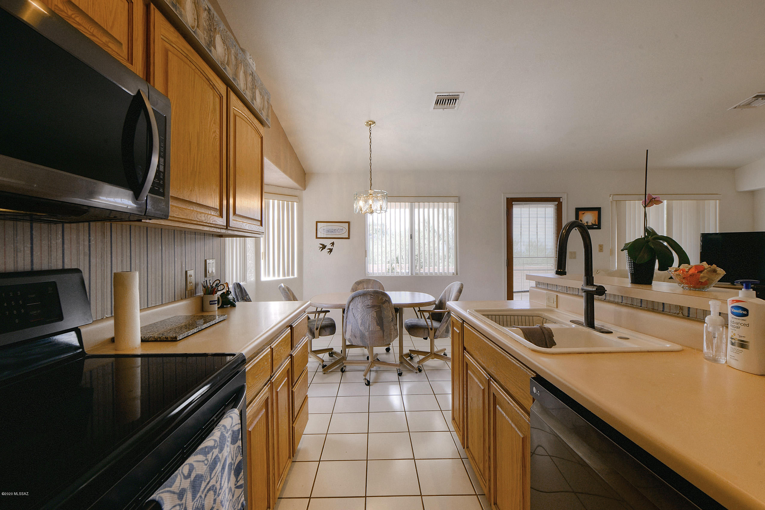 4530 East Golder Ranch Drive Tucson, AZ 85739 - Photo 6 of 25 Gallery Image 6