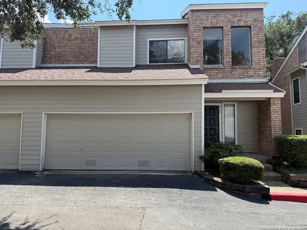 $1,600 | 11001 Wurzbach Road, Unit 606, San Antonio, TX 78230