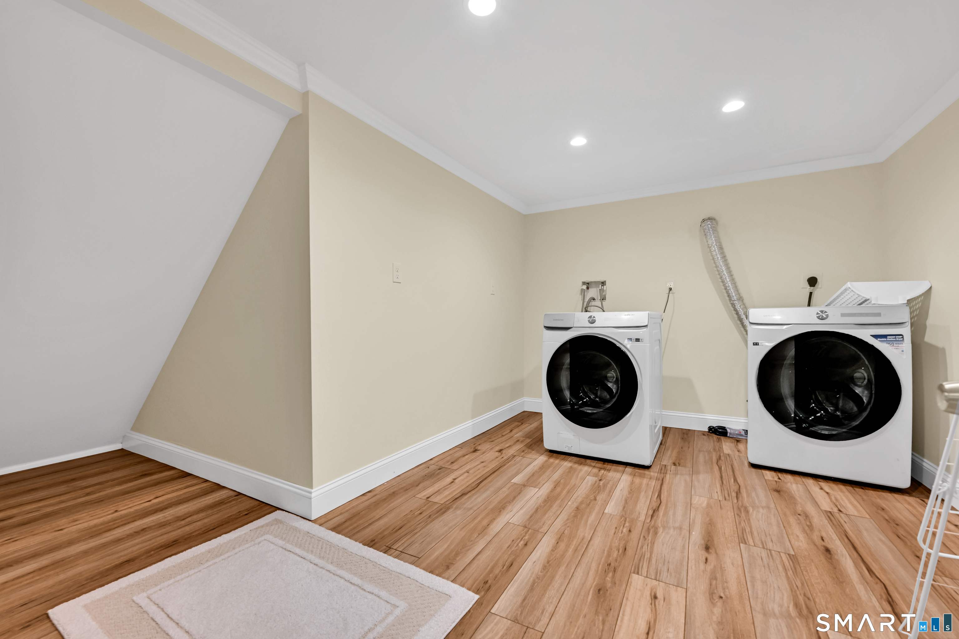 222 Hamilton Street Meriden, CT 06451 - Photo 22 of 33