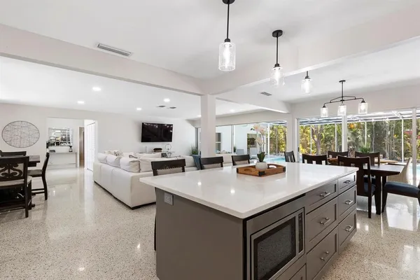 $10,000 | 1165 Morningside Place, Sarasota, FL 34236