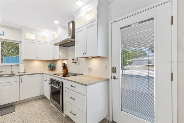 $10,000 | 1165 Morningside Place, Sarasota, FL 34236