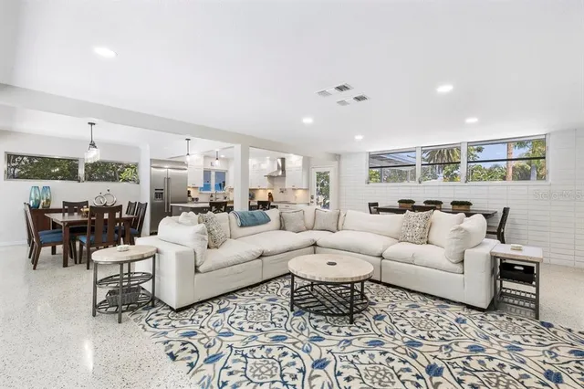 $10,000 | 1165 Morningside Place, Sarasota, FL 34236