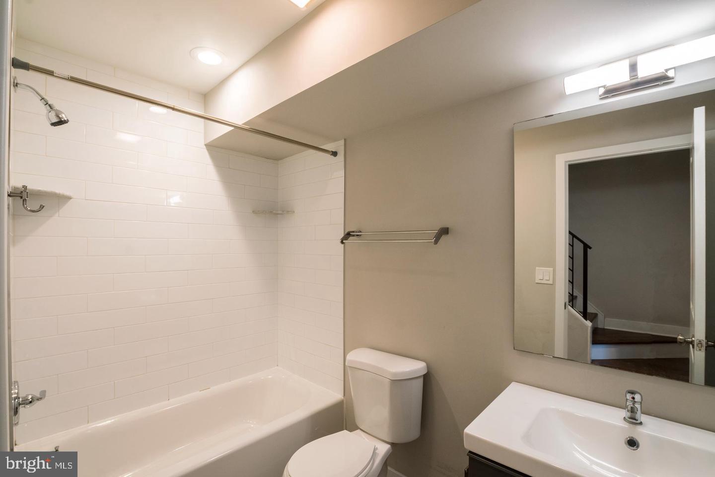 1223 North 25th Street Philadelphia, PA 19121 - Photo 11 of 42 Gallery Image 11