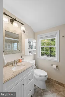 $890,000 | 4 Lowrys Lane, Bryn Mawr, PA 19010