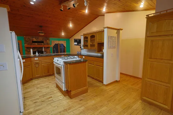 $671,000 | 38700 Osprey Trail, Laporte, MN 56461