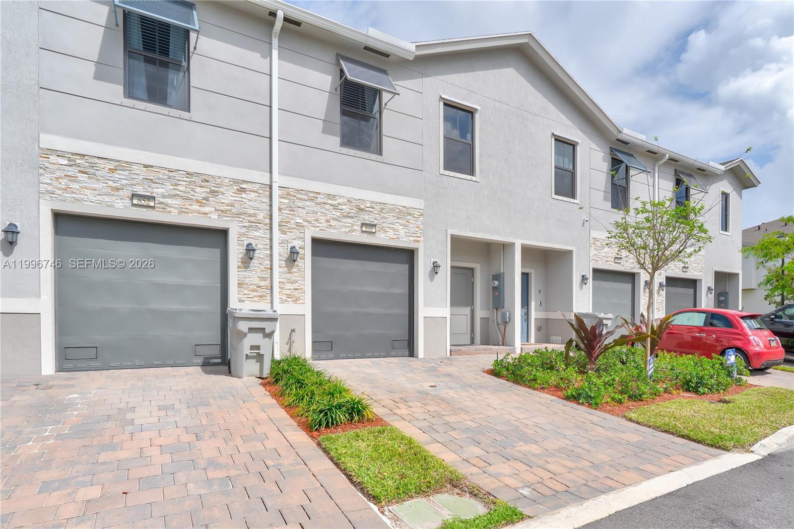 848 Northwest 3rd Street Pompano Beach, FL 33060 - Photo 4 of 41