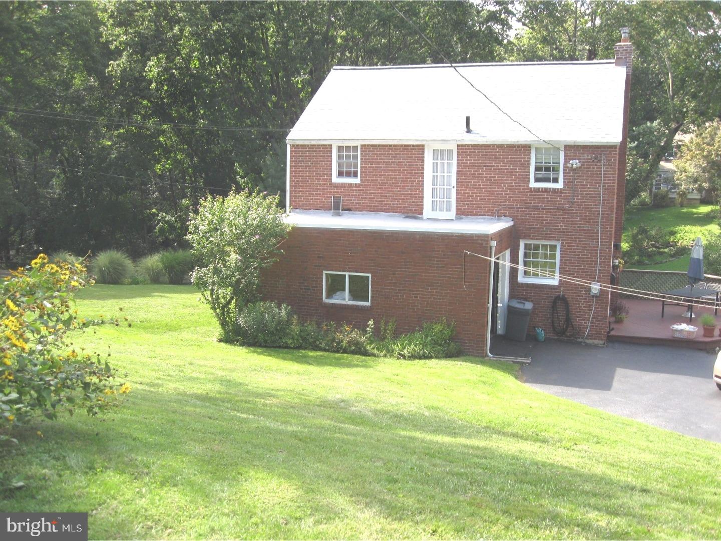 54 Letitia Lane Media, PA 19063 - Photo 4 of 19 Exterior Back