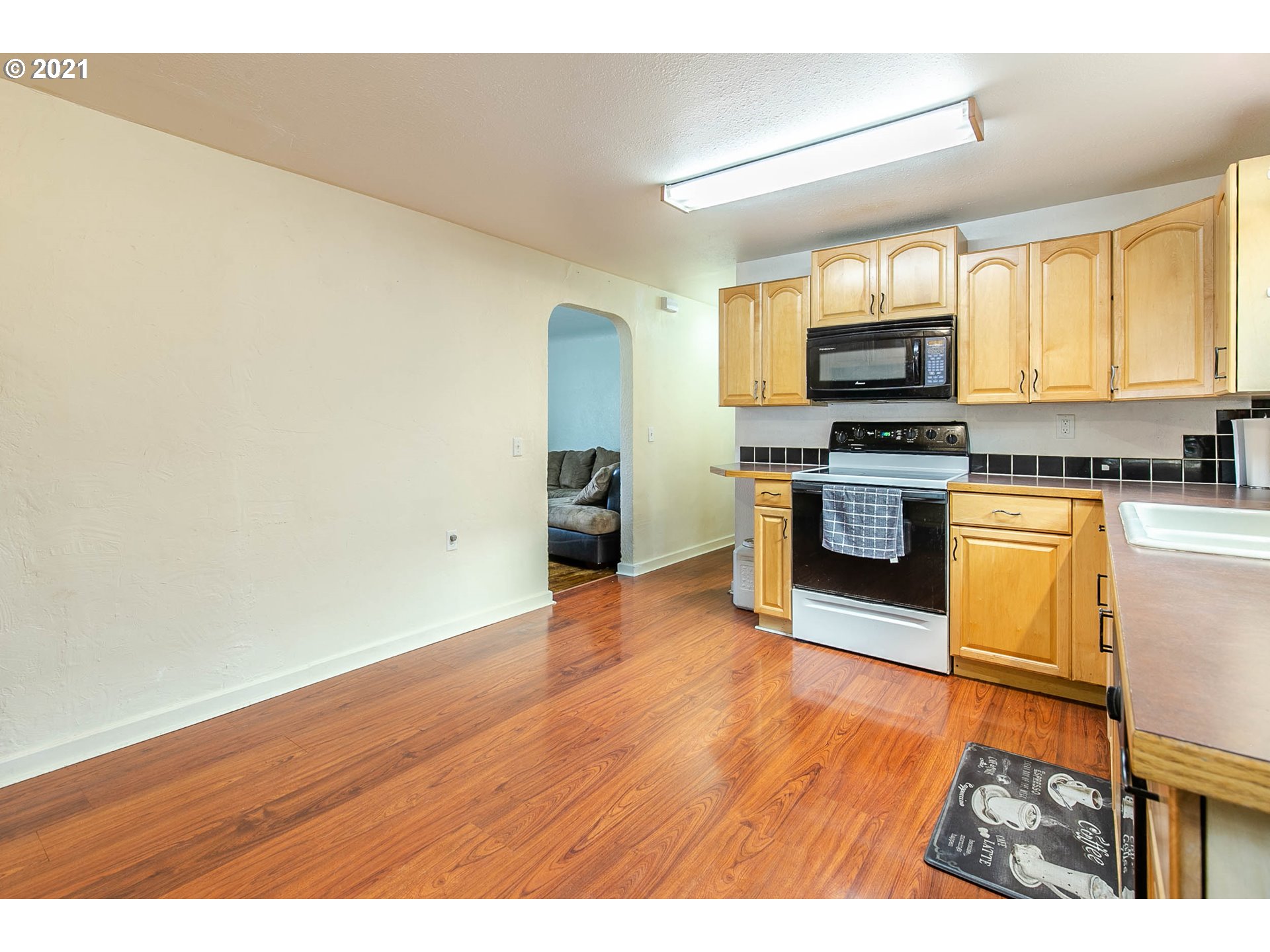 4523 Aster Street Springfield, OR 97478 - Photo 11 of 25 Gallery Image 11