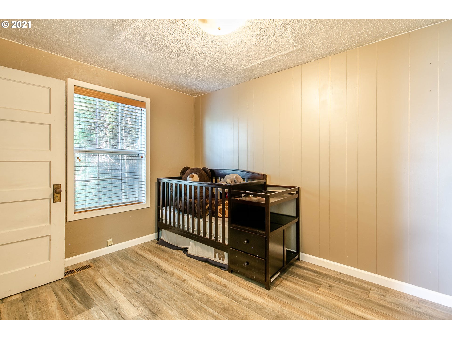 4523 Aster Street Springfield, OR 97478 - Photo 14 of 25 Gallery Image 14
