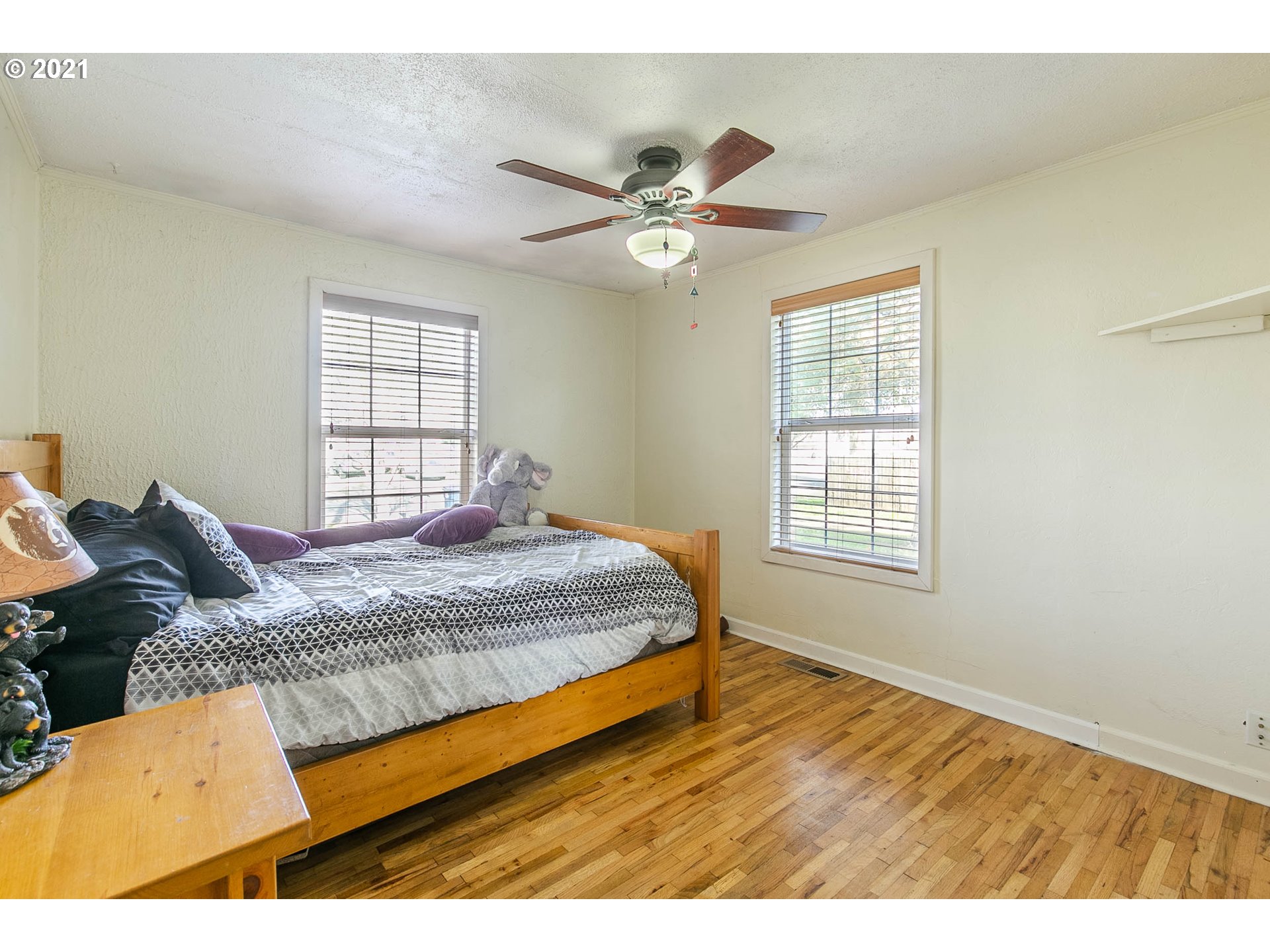 4523 Aster Street Springfield, OR 97478 - Photo 16 of 25 Gallery Image 16