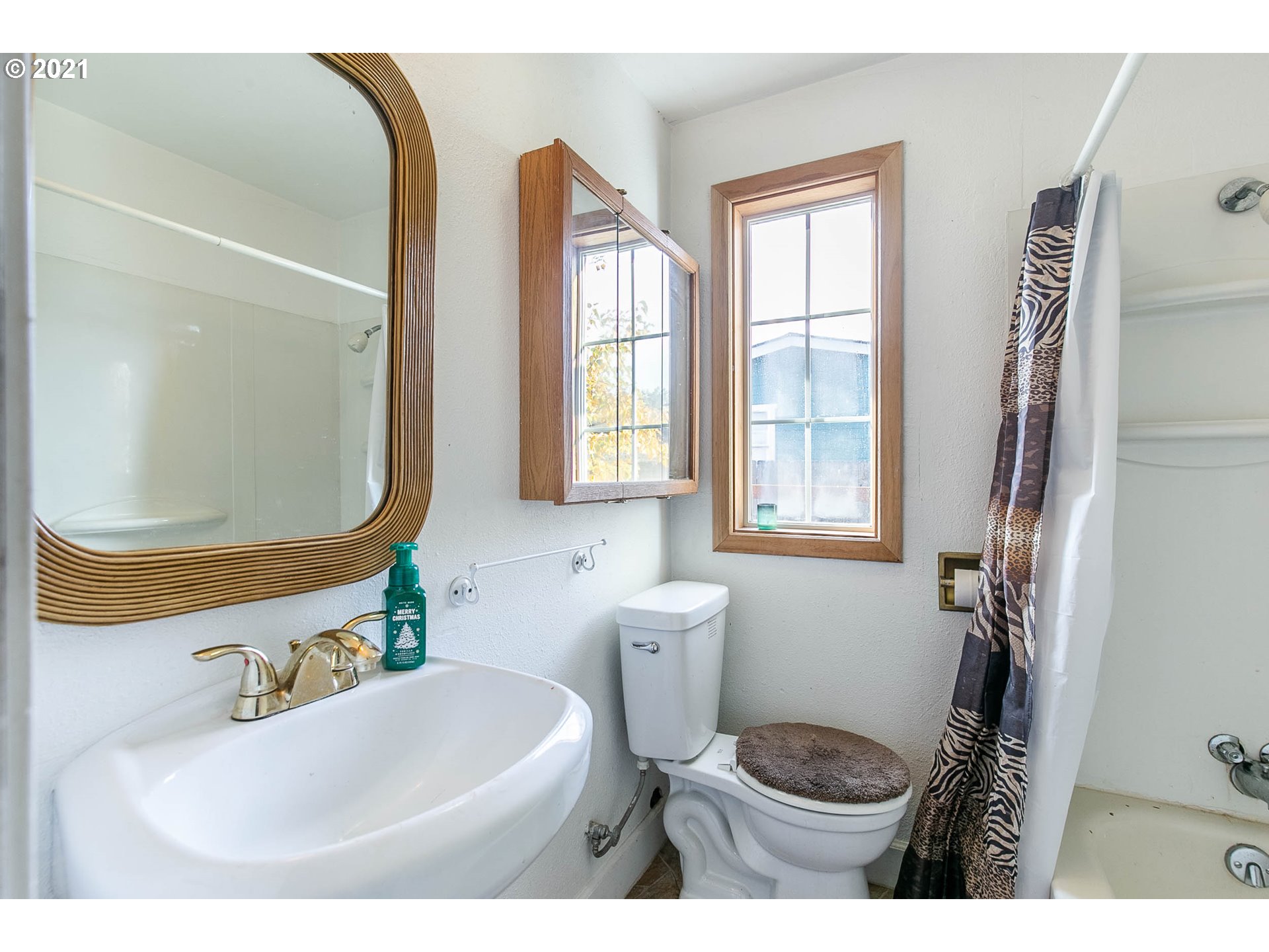 4523 Aster Street Springfield, OR 97478 - Photo 20 of 25 Gallery Image 20