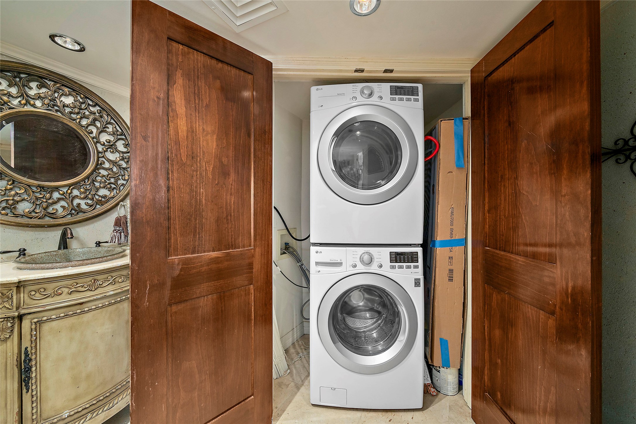 3525 Sage Road, Unit 1512 Houston, TX 77056 - Photo 11 of 32