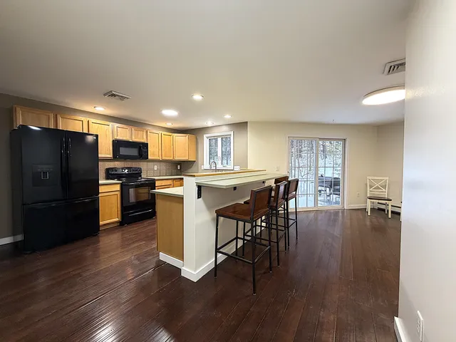 $309,000 | 21 Ledges Court, Unit 21, Lewiston, ME 04240