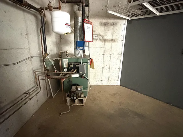 $309,000 | 21 Ledges Court, Unit 21, Lewiston, ME 04240