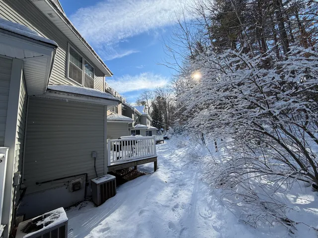 $309,000 | 21 Ledges Court, Unit 21, Lewiston, ME 04240
