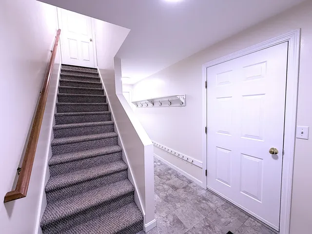 $309,000 | 21 Ledges Court, Unit 21, Lewiston, ME 04240