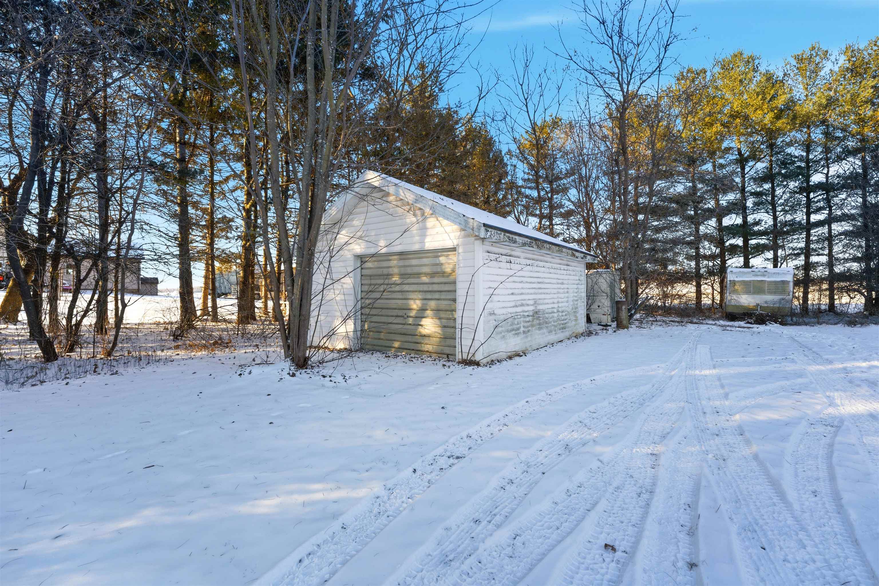 W7548 County Road South Hortonville, WI 54944 - Photo 25 of 33