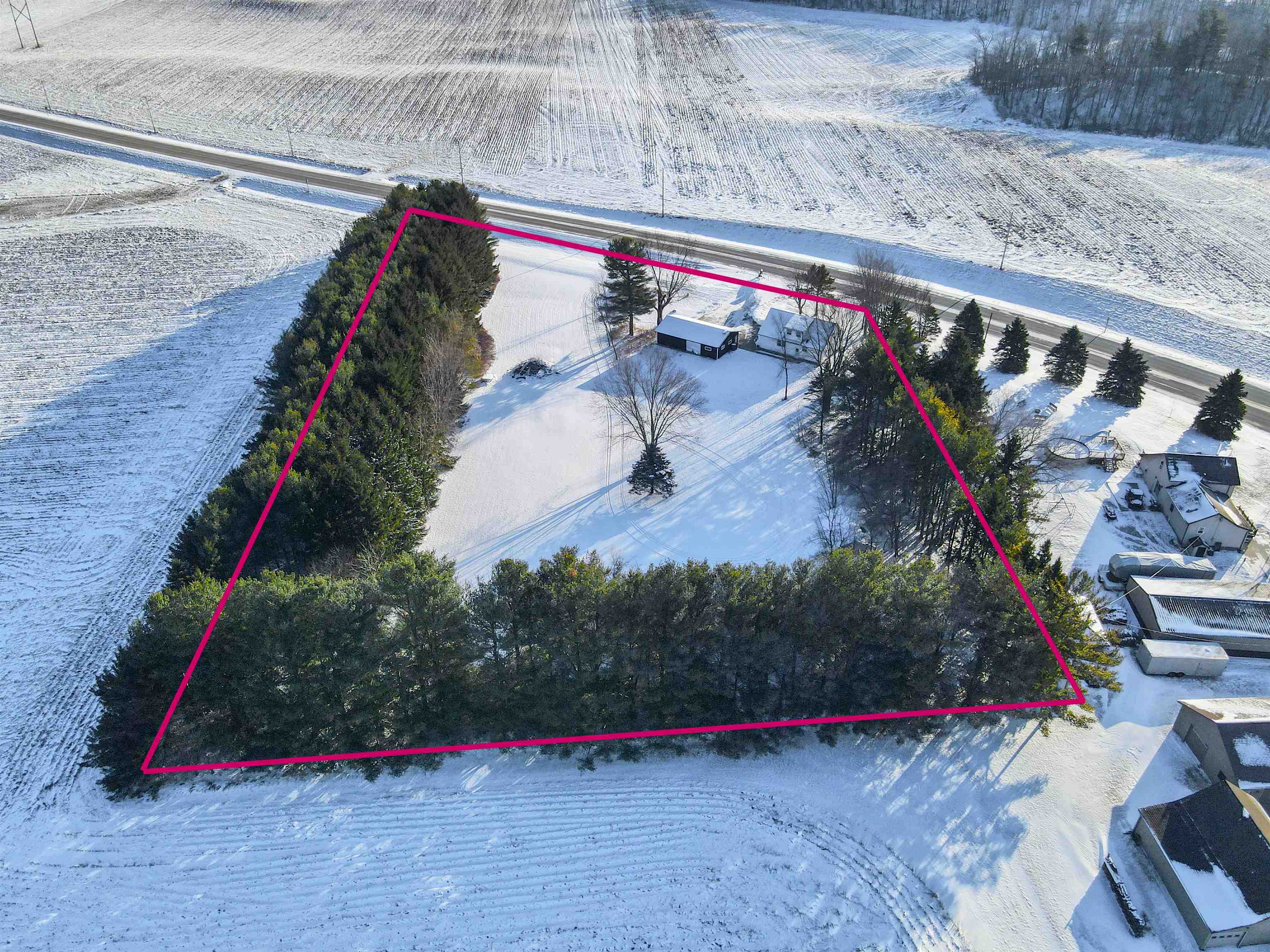 W7548 County Road South Hortonville, WI 54944 - Photo 32 of 33